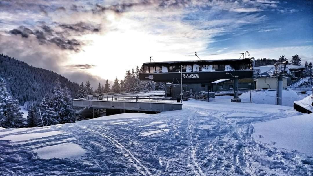 Votre Studio Balneo Bien-Etre A La Montagne Толлон Экстерьер фото